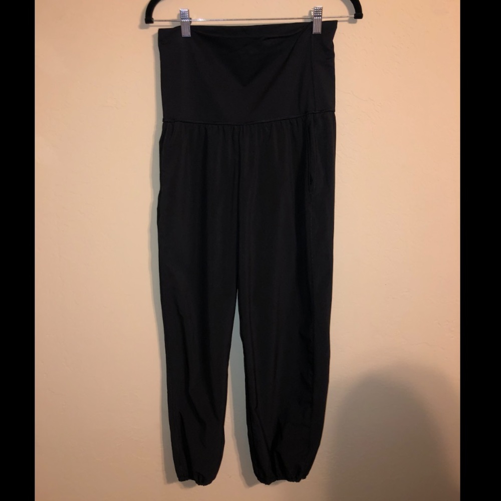 Women’s lulu high waisted joggers